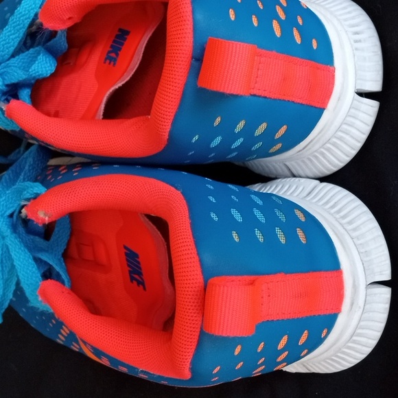 Shoes 👟 - Picture 4 of 4